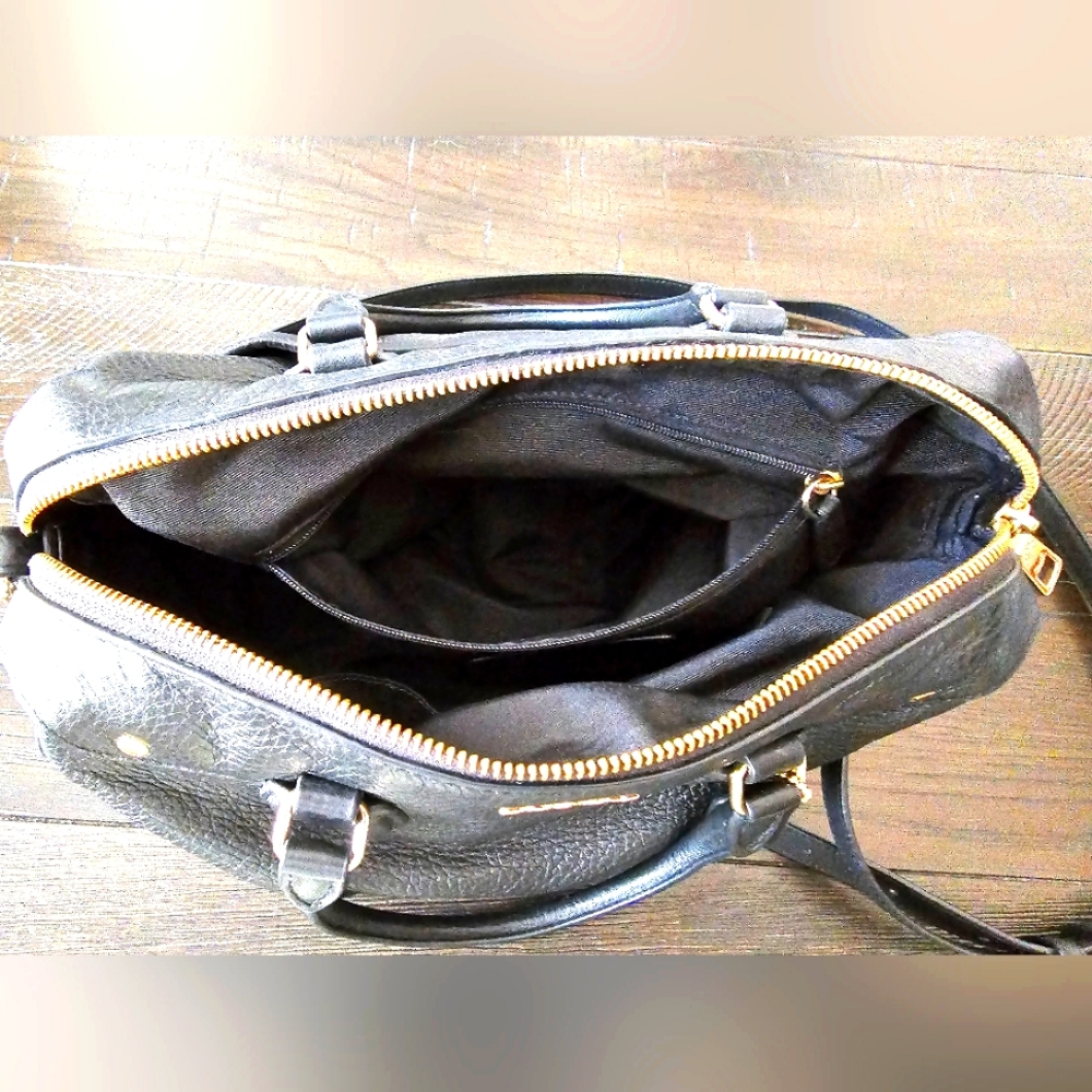 Coach Black Pebbled Leather Shoulder Bag with Gold Accents - Picture 4 of 7